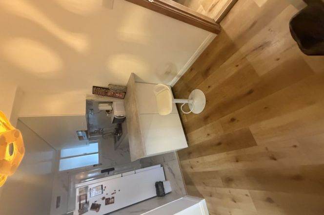 1BR Apartment in Old Xuhui (L1/L7/L9)