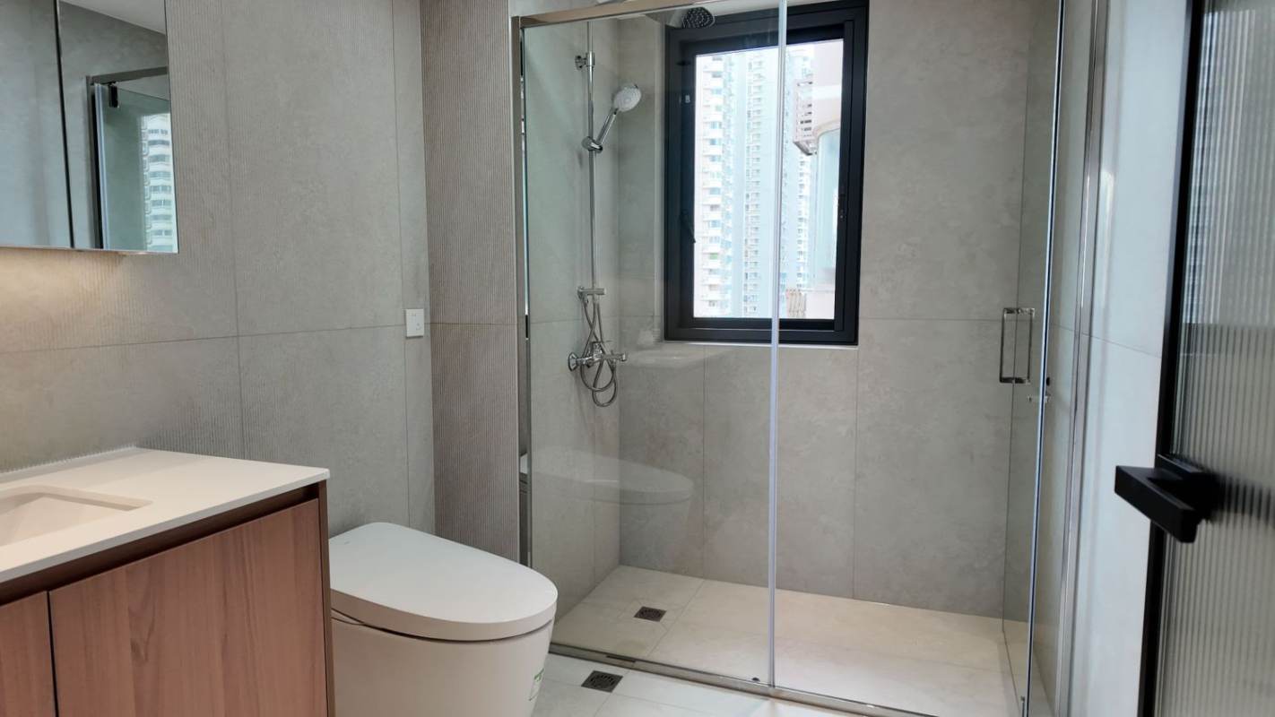 Housing image — Bathroom