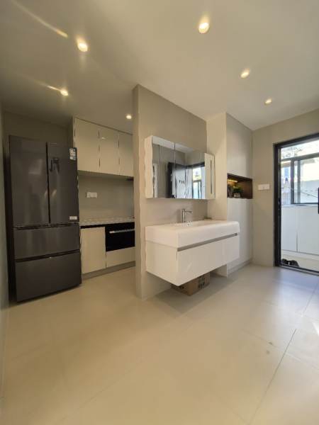Housing image — Kitchen