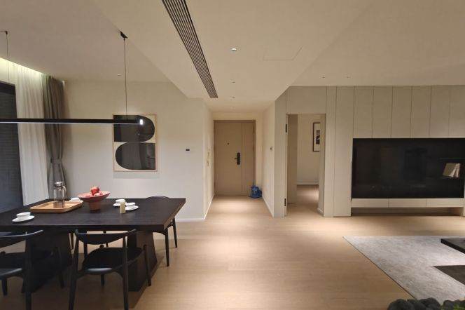 4BR Apartment at Ladoll International City with Terrace (L2/L12/L13)
