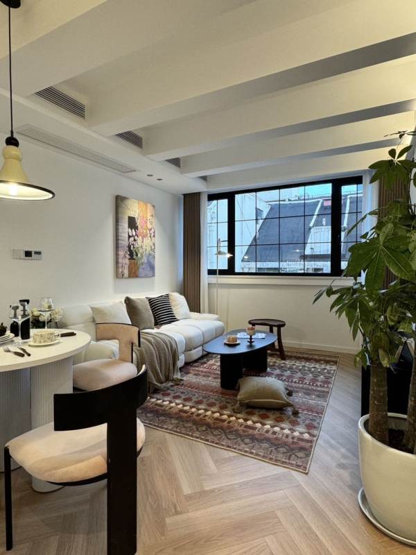Housing image — Living Room