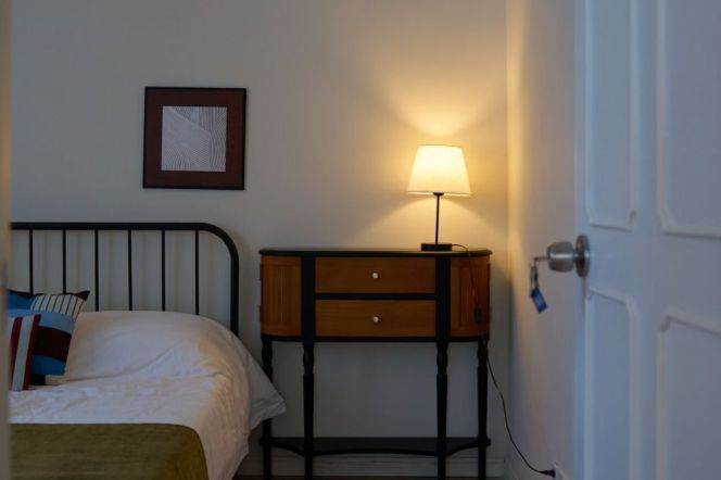 1BR Apartment in Xujiahui (L1/L9/L11)