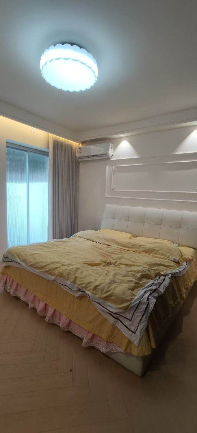 Housing image — Bedroom