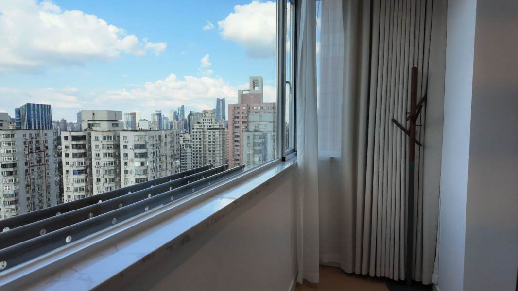 Housing image — Balcony