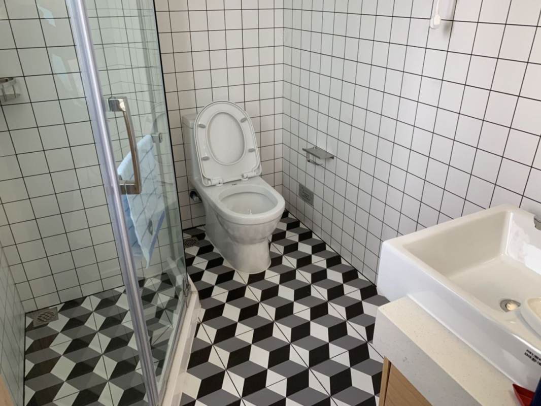 Housing image — Bathroom