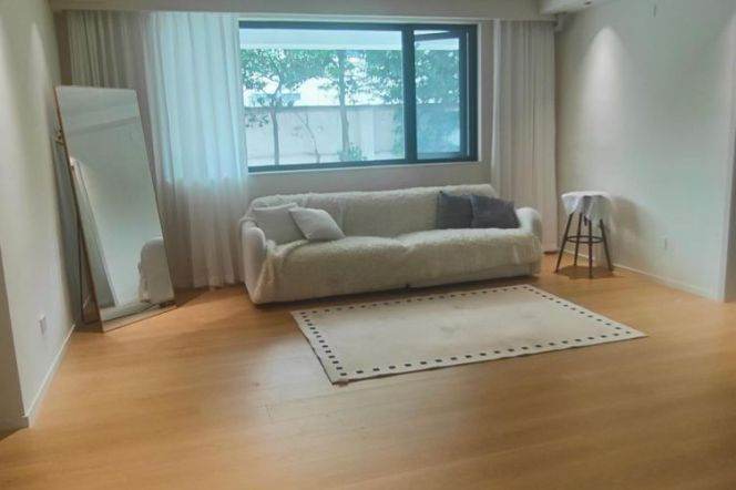 4BR Apartment in Suzhou Creek North with Green View (L3/L4/L7)