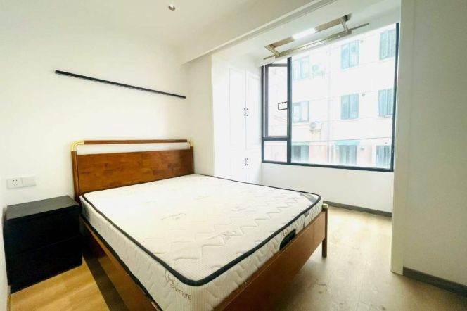 1BR Apartment in Jing'an