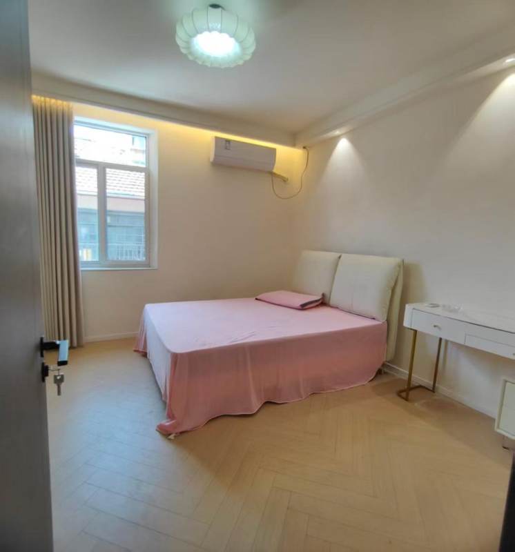 Housing image — Bedroom