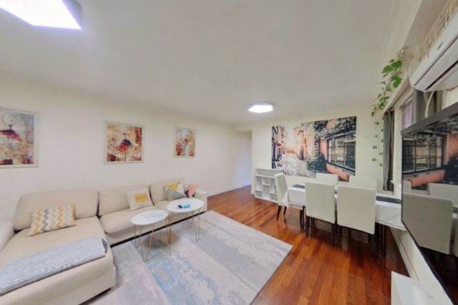 2BR Apartment in Jing'an
