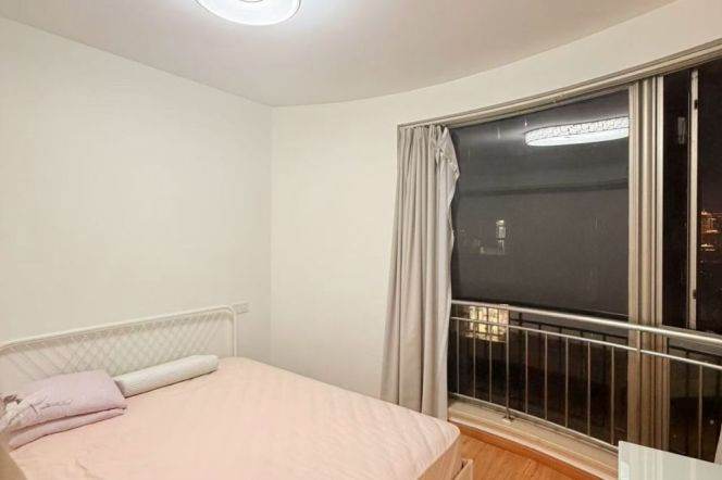 Spacious 1BR Apartment at Yunhe Garden