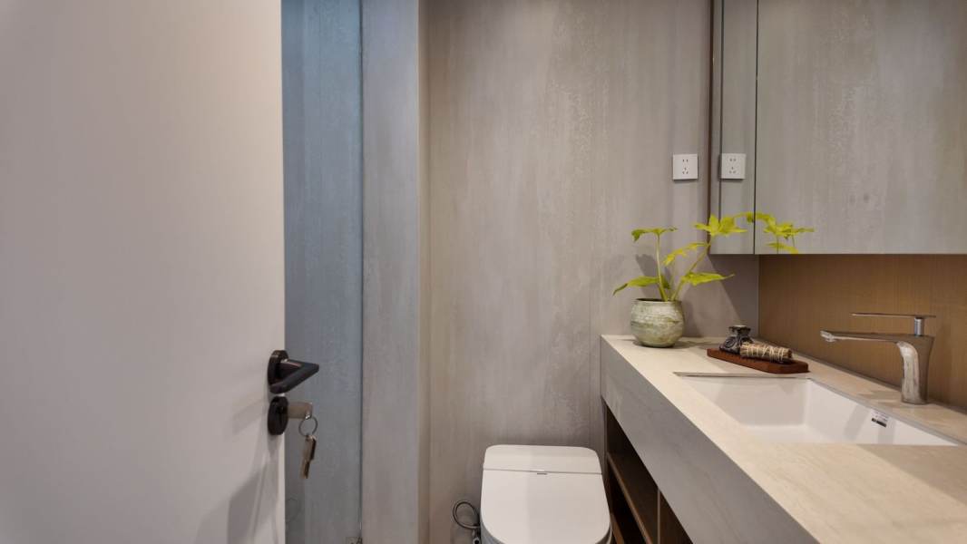 Housing image — Bathroom