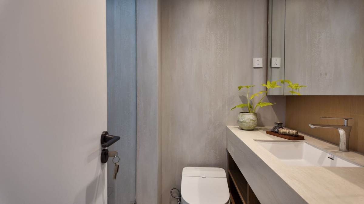 Housing image — Bathroom