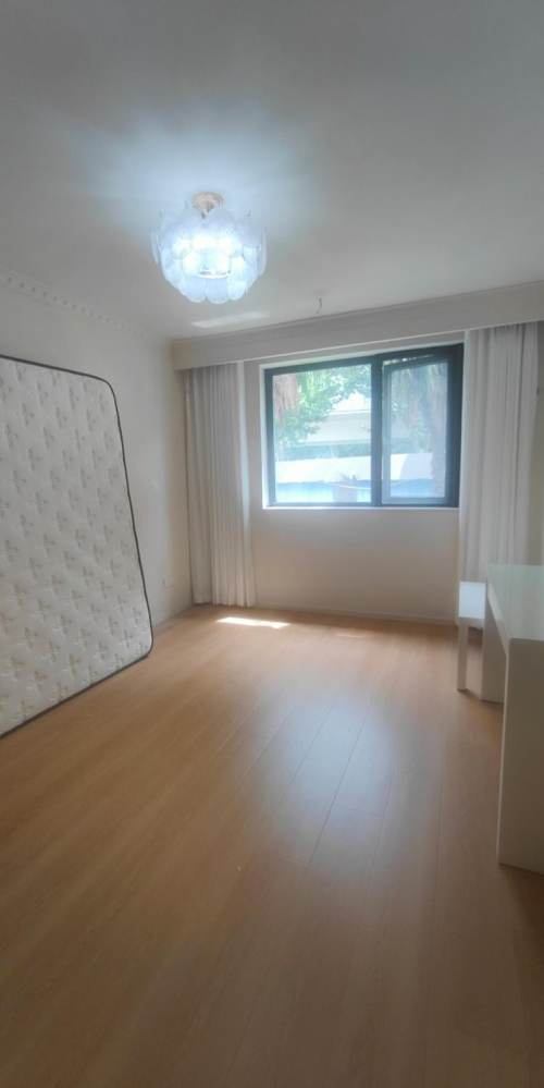 Housing image — Bedroom