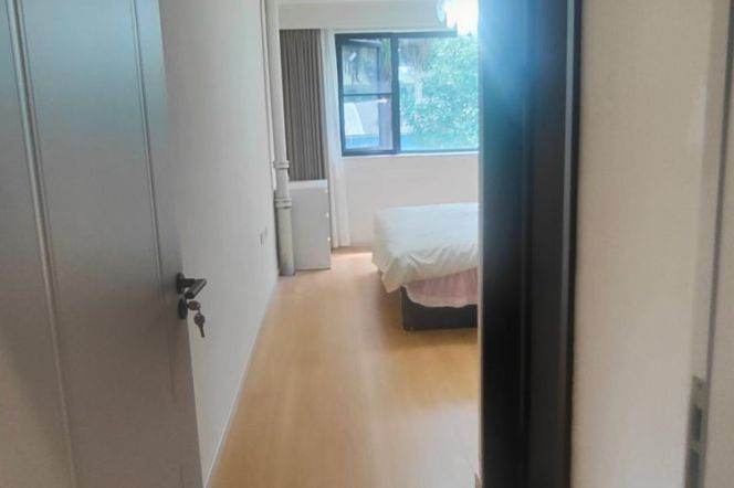 4BR Apartment in Suzhou Creek North with Green View (L3/L4/L7)