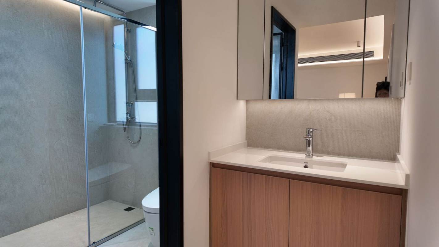 Housing image — Bathroom