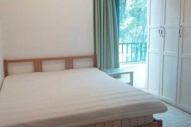 2BR Apartment at Oriental Manhattan (L1/L9/L11)