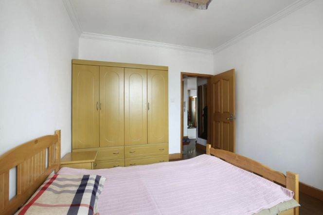 Short-Term 2BR Shared Apartment near Modern Art Museum with Terrace