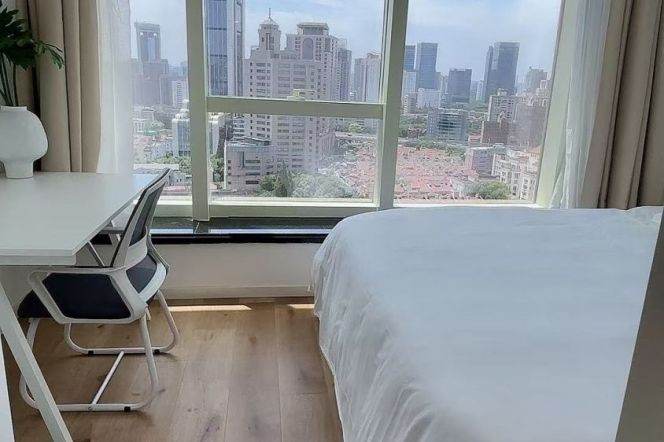 High-Floor 1BR Apartment near Nanjing Xi Lu (L2/L12/L13)