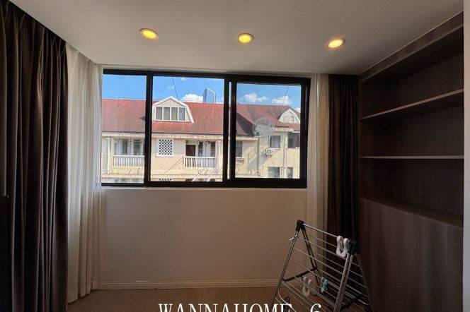 1BR Apartment in Jing'an