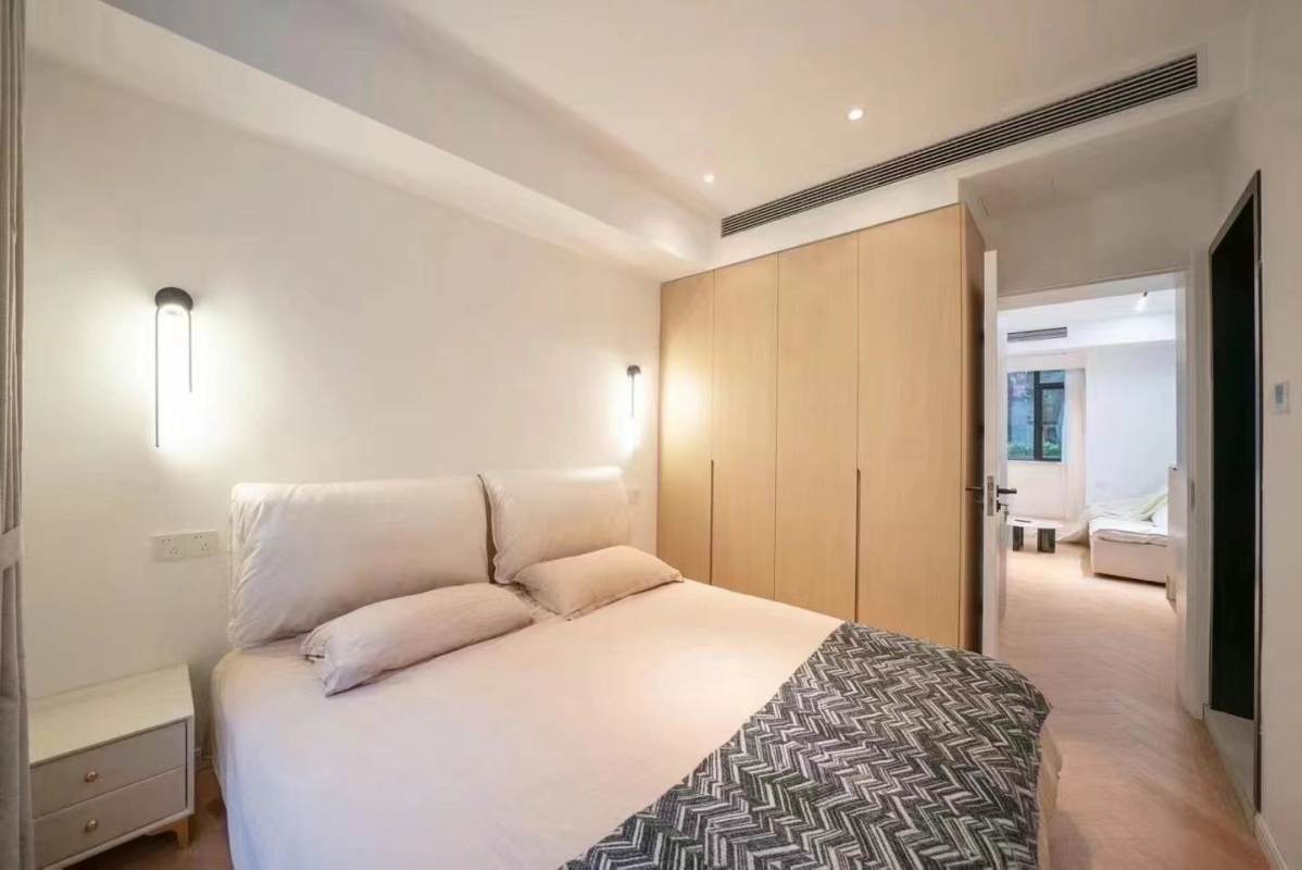 Housing image — Bedroom