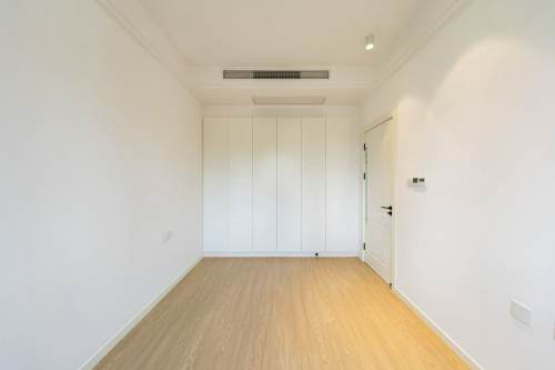Housing image — Bedroom