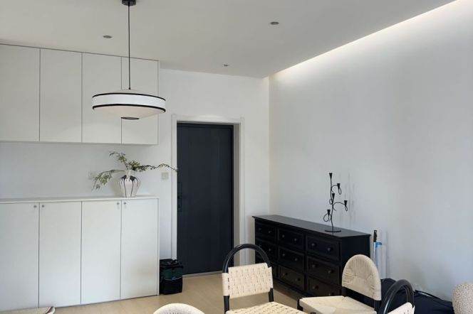 2BR Apartment near Grand Gateway