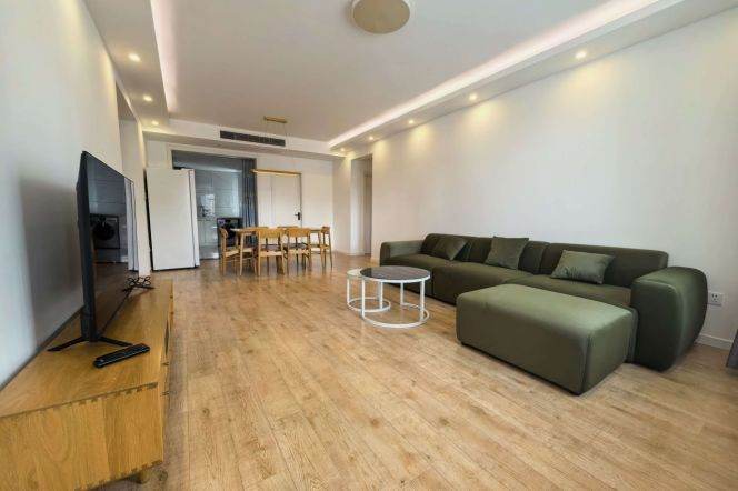 3BR Apartment in Jing'an (L13/L14)