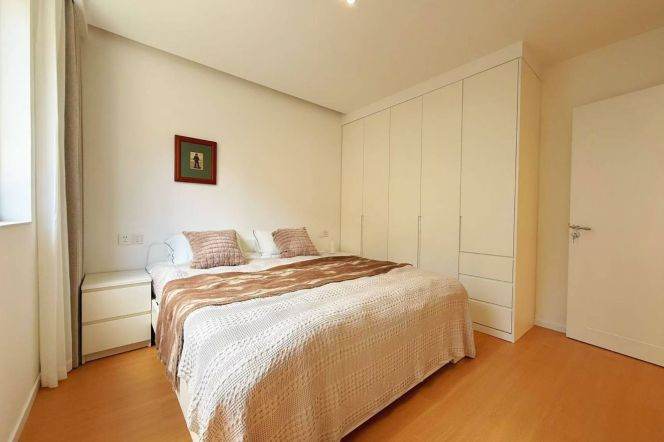 2BR Apartment in Jing'an (L7/L13/L14)