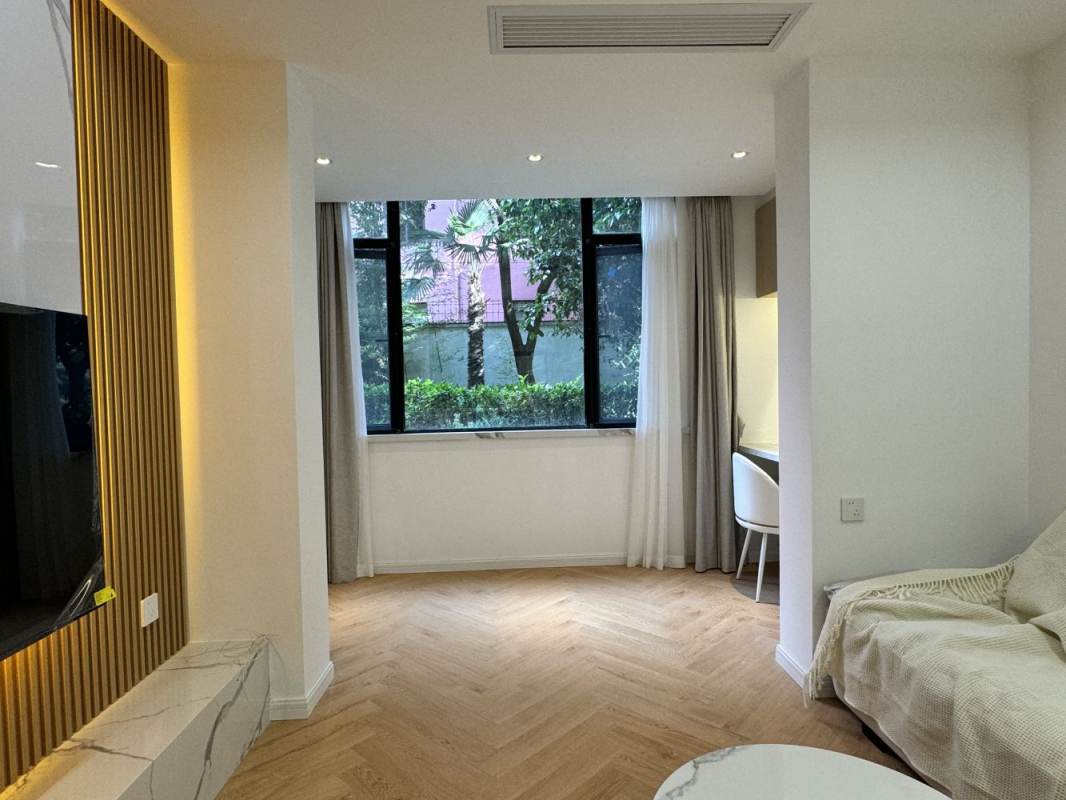 Housing image — Living Room