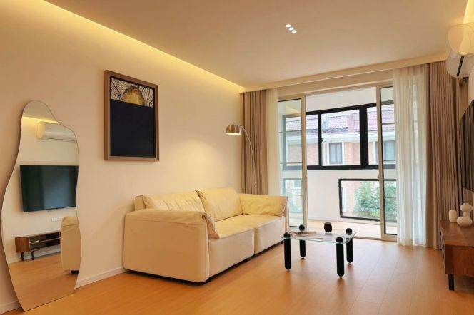 2BR Apartment in Jing'an (L7/L13/L14)