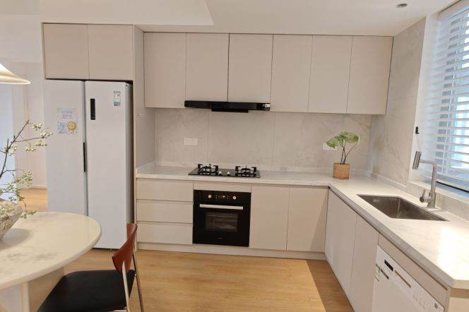 4BR Apartment near Zhongshan Park