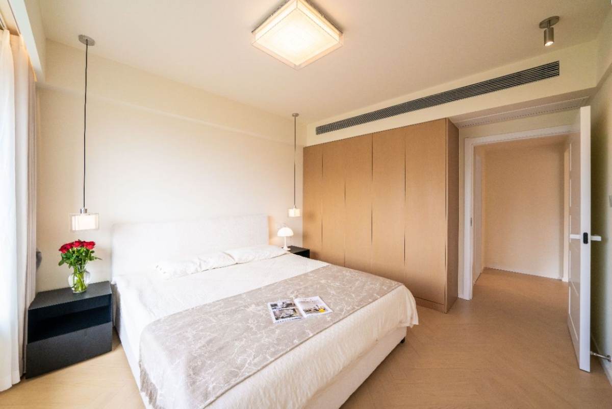 Housing image — Bedroom