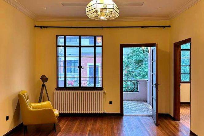 Spacious 2BR Apartment in Jing'an (L2/L7/L14)