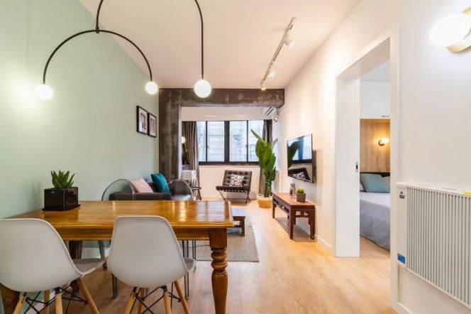 1BR Apartment in Old Xuhui (L9/L12)