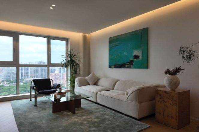 High-Floor Spacious 3BR Apartment near Zhongshan Park with Floor-to-Ceiling Windows (L2/L3/L4)