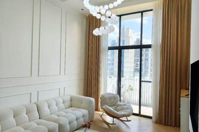 High-Floor 2BR Apartment near Madang Rd Metro (L9/L13)