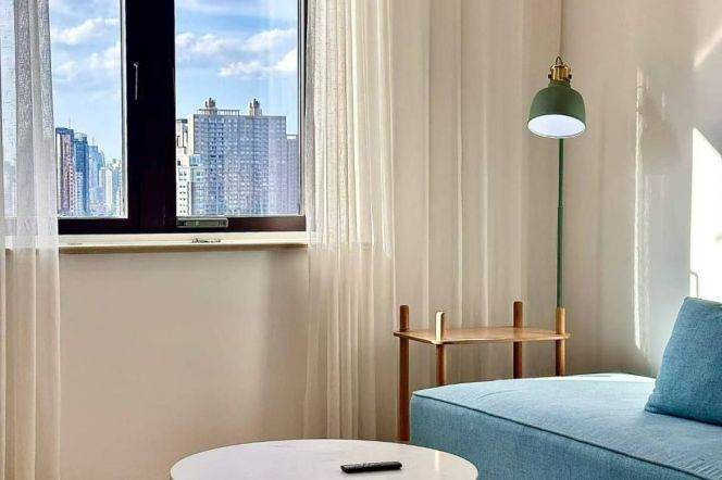 High-Floor Spacious 3BR Apartment in Old Xuhui (L10/L11)