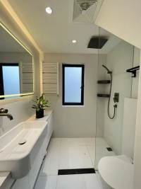 Housing image — Bathroom