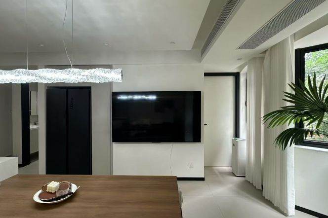 1BR Apartment in Old Xuhui (L9/L12)