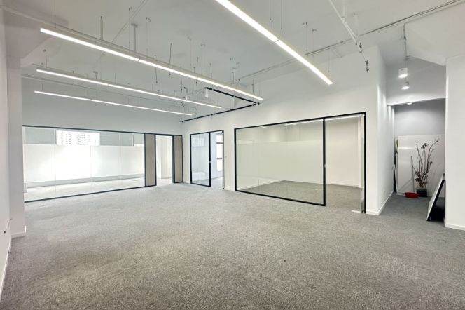 Spacious Studio Office (L11/L13)