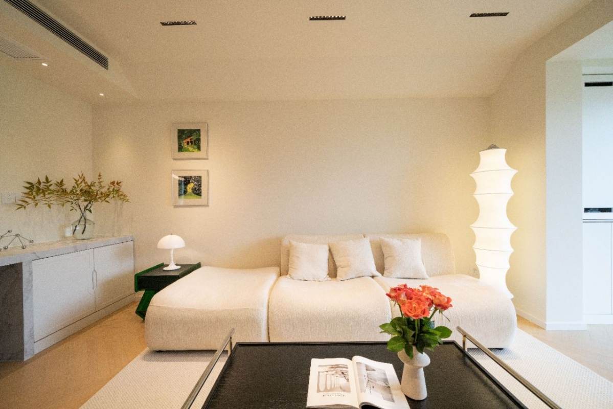 Housing image — Living Room
