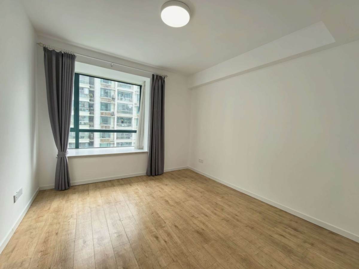 Housing image — Bedroom