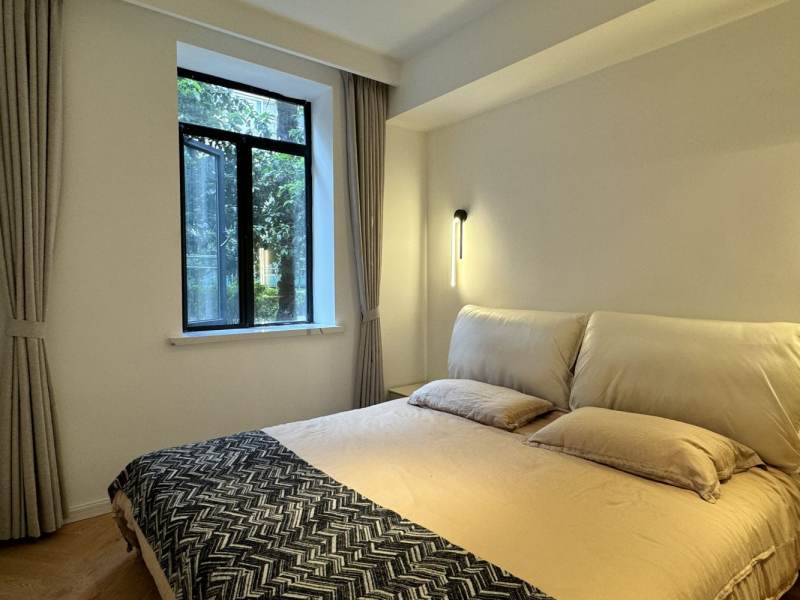 Housing image — Bedroom