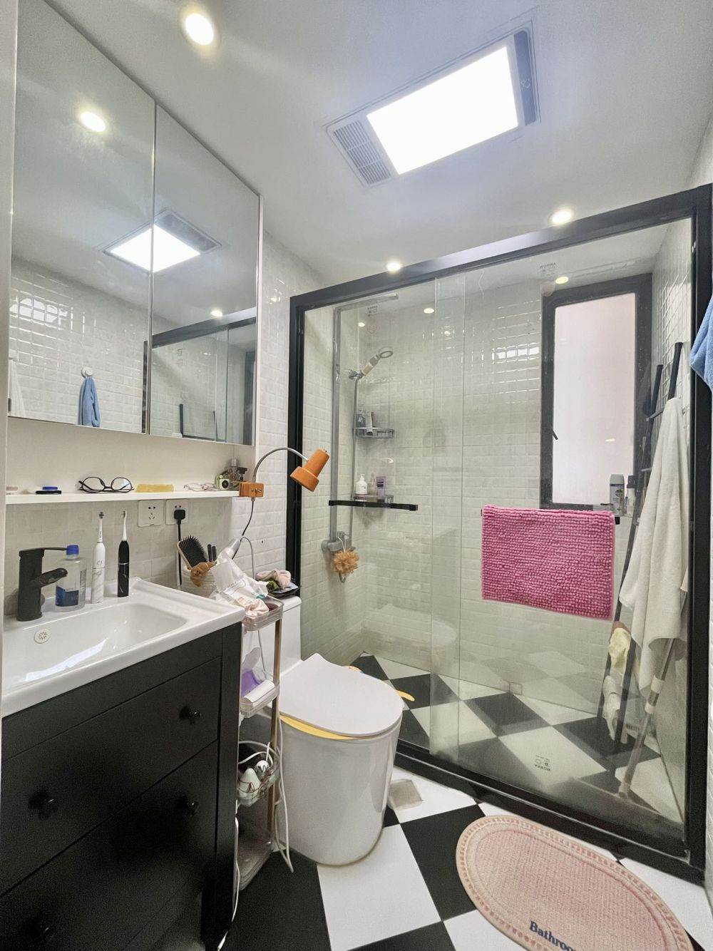 Housing image — Bathroom