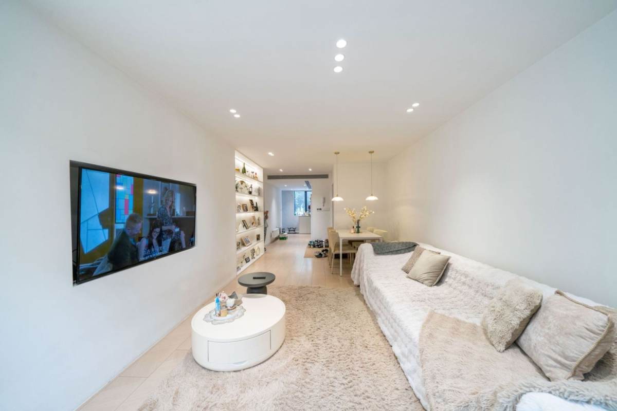 Housing image — Living Room