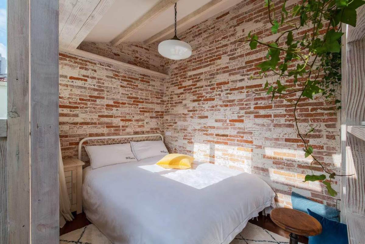 Housing image — Bedroom