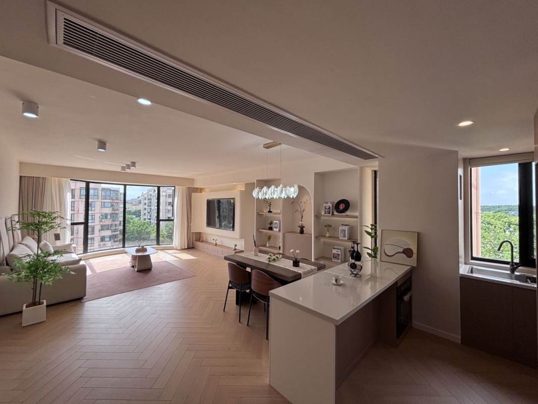 Housing image — Living Room