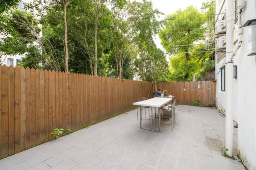 Housing image — Garden
