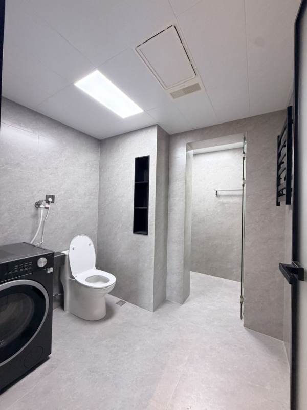 Housing image — Bathroom