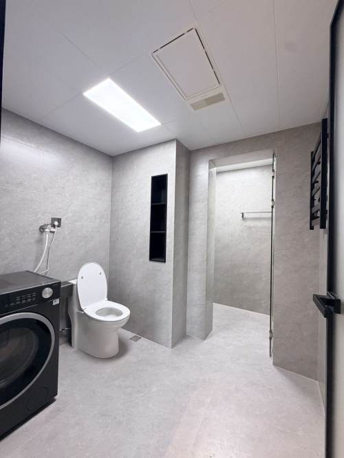 Housing image — Bathroom